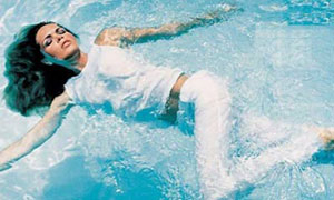 休闲:水之舞 时尚健身新主张